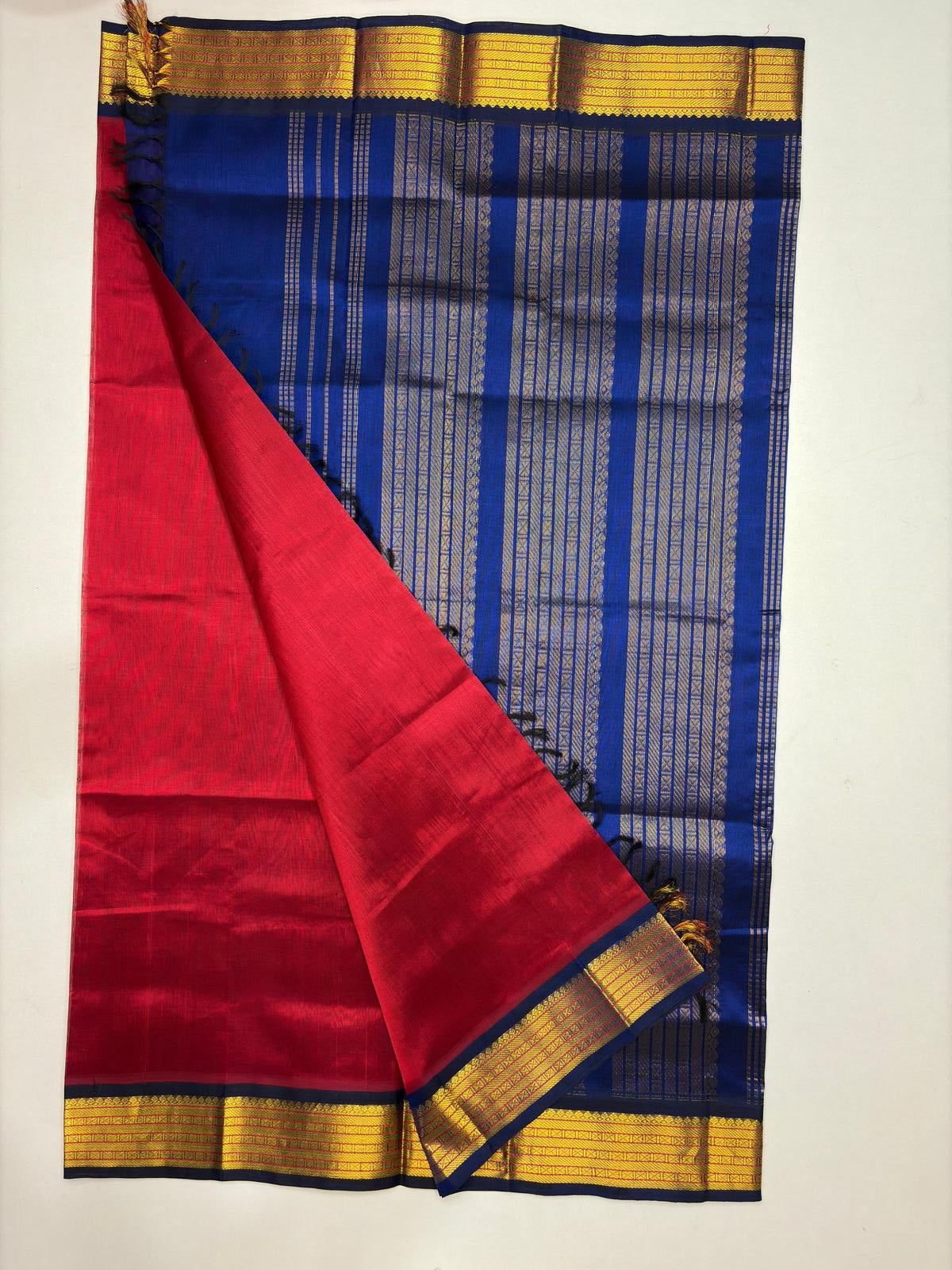 Maroon with bluue border Silk Cotton Saree